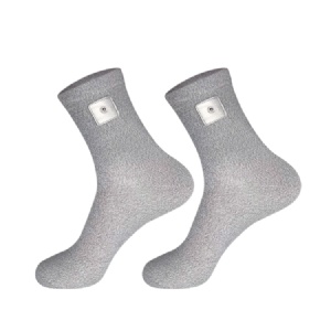 Silver fiber conductive knee pads Product name: silver fiber conductive knee pads Material: nylon + silver fiber Process: 13/15 needle machine seamless knitting Resistance: ≤20Ω Size: S/M/L/XL Packing: Electrostatic shielding bag Application: physical the